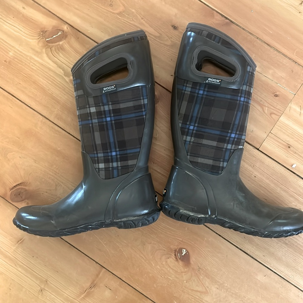 Bogs Women's Waterproof Hampton Plaid Boots. 71779-249. Women’s size 6